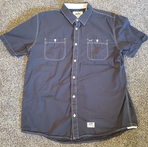Vans Short Sleeve Button-down Shirt (Size L)